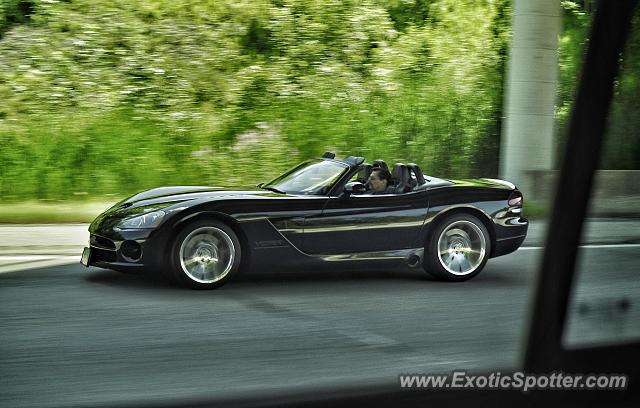 Dodge Viper spotted in Columbus, Ohio