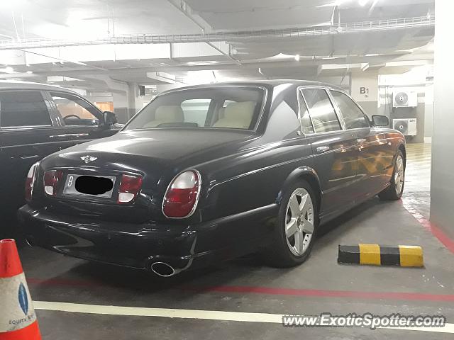 Bentley Arnage spotted in Jakarta, Indonesia