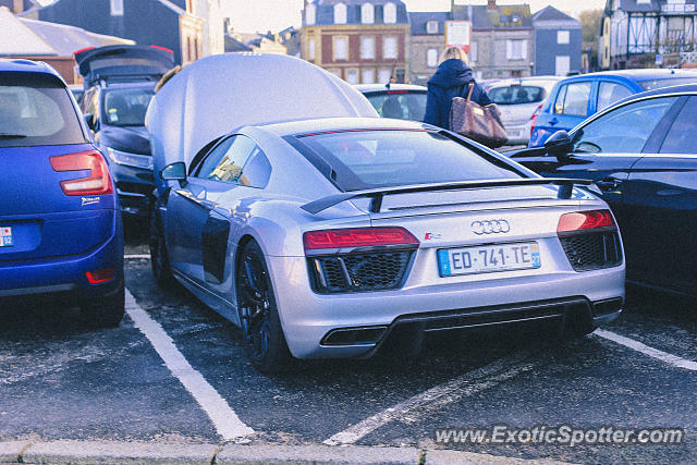 Audi R8 spotted in Etretat, France