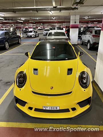 Porsche 911 GT3 spotted in Dubai, United Arab Emirates