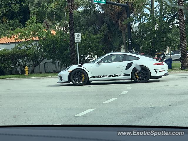 Porsche 911 GT3 spotted in Miami, Florida