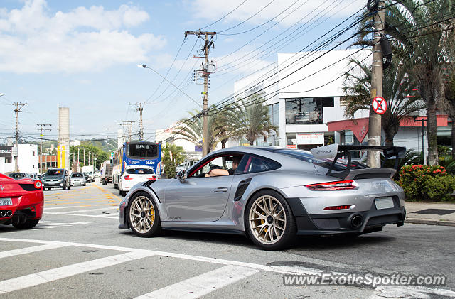 Porsche 911 GT2 spotted in São Paulo, SP, Brazil