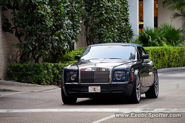 Rolls-Royce Phantom spotted in Miami Beach, Florida