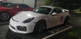 Porsche Cayman GT4