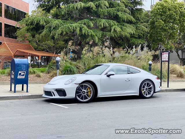 Porsche 911 GT3 spotted in San Francisco, California