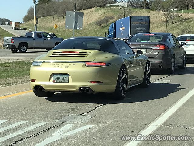 Porsche 911 spotted in Des Moines, Iowa