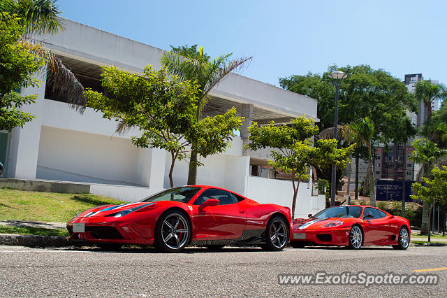 Ferrari 458 Italia spotted in Curitiba, PR, Brazil