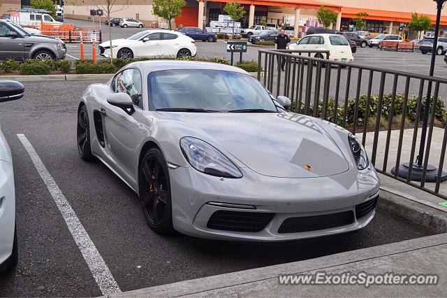 Porsche Cayman GT4 spotted in Shoreline, Washington