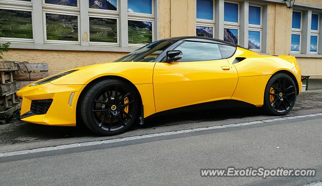 Lotus Evora spotted in Milano, Italy