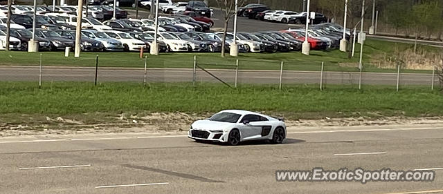 Audi R8 spotted in Wayzata, Minnesota