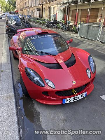 Lotus Elise spotted in PARIS, France