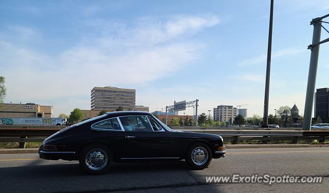 Porsche 911 spotted in Toronto, Canada