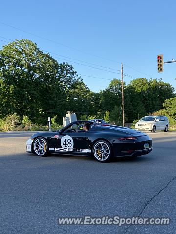Porsche 911 spotted in Wayzata, Minnesota