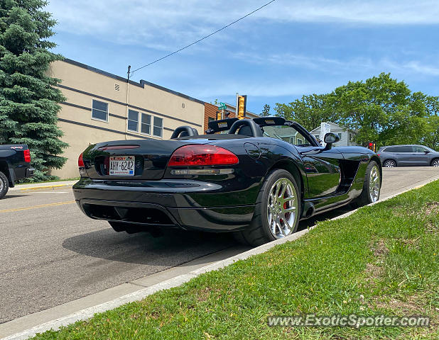 Dodge Viper spotted in Hudson, Wisconsin