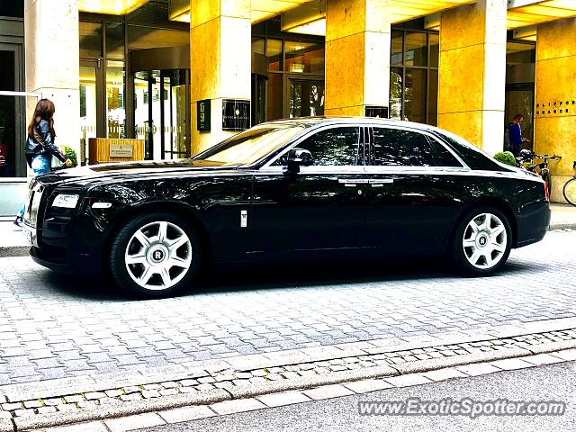 Rolls-Royce Ghost spotted in Duesseldorf, Germany