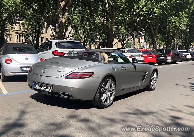 Mercedes SLS AMG spotted in Duesseldorf, Germany