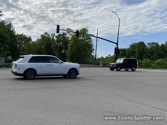 Rolls-Royce Cullinan spotted in Wayzata, Minnesota