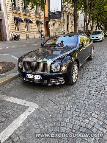 Bentley Mulsanne spotted in PARIS, France