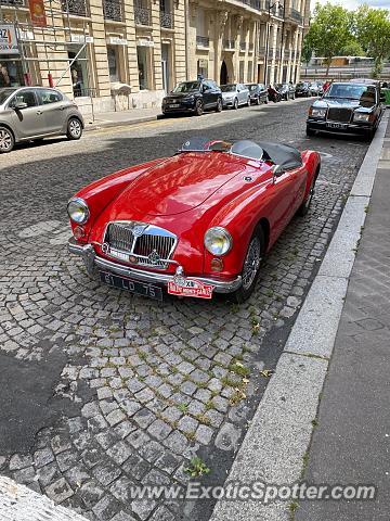 Other Vintage spotted in PARIS, France
