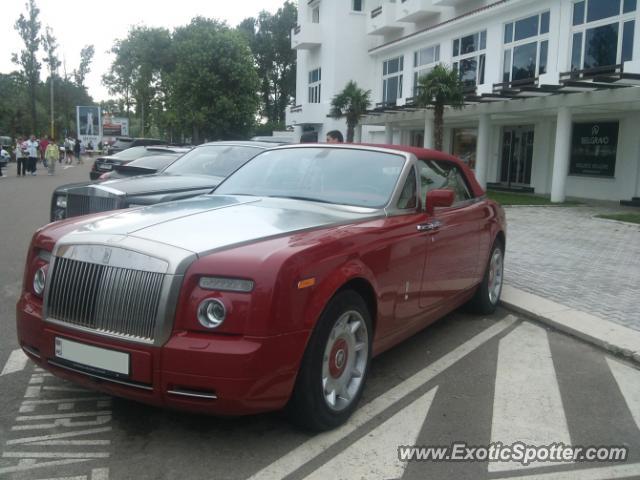 Rolls Royce Phantom spotted in Mamaia, Romania
