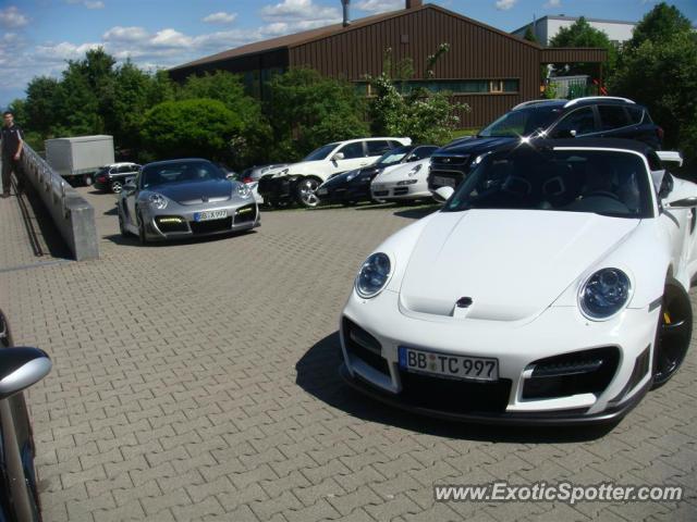Porsche 911 GT2 spotted in Near Stuttgart, Germany