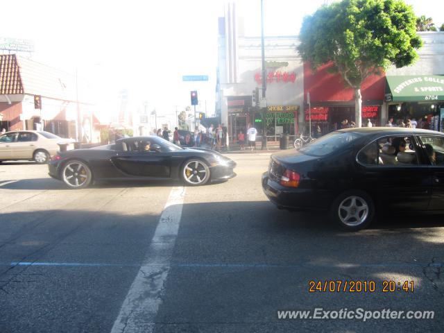 Porsche Carrera GT spotted in Los Angeles, United States