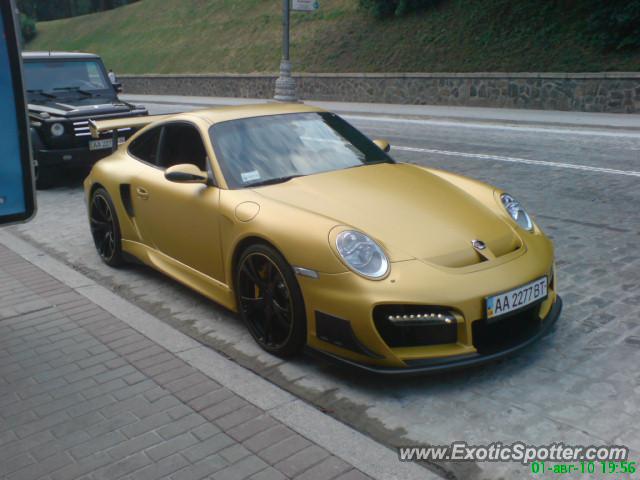 Porsche 911 spotted in Kiev, Ukraine
