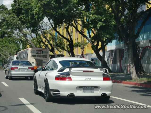 Porsche 911 GT2 spotted in Taipei, Taiwan
