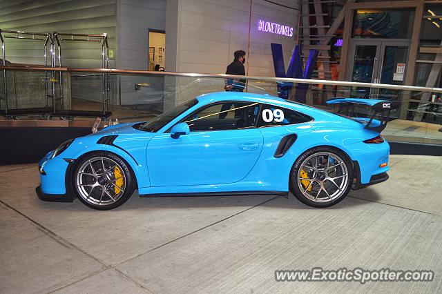 Porsche 911 GT3 spotted in Bellevue, Washington