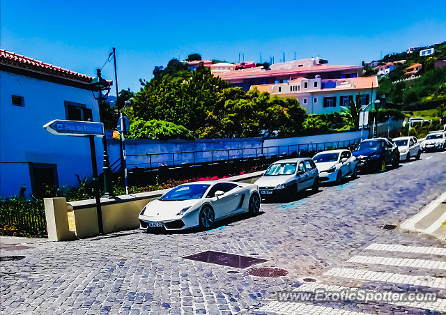 Lamborghini Gallardo spotted in Santa Cruz, Portugal