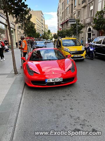 Ferrari 458 Italia spotted in Istanbul, Turkey