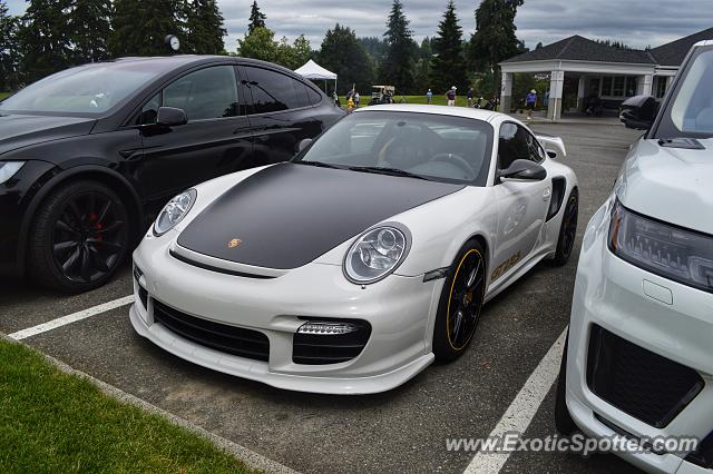 Porsche 911 GT2 spotted in Medina, Washington