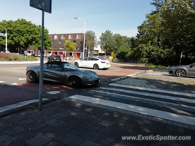 Lotus Elise spotted in Papendrecht, Netherlands