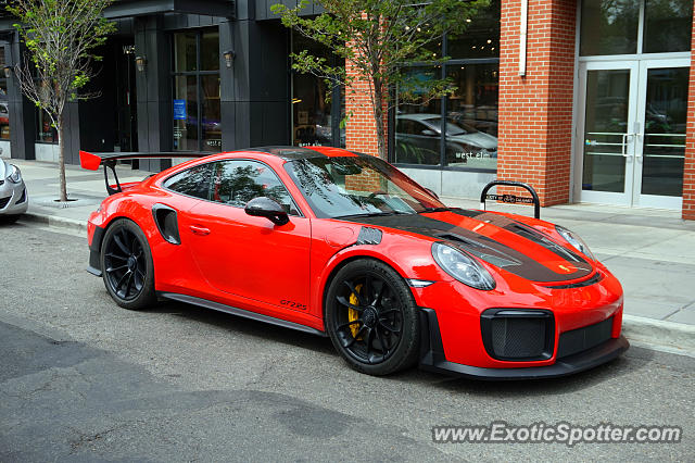 Porsche 911 GT2 spotted in Calgary, Canada