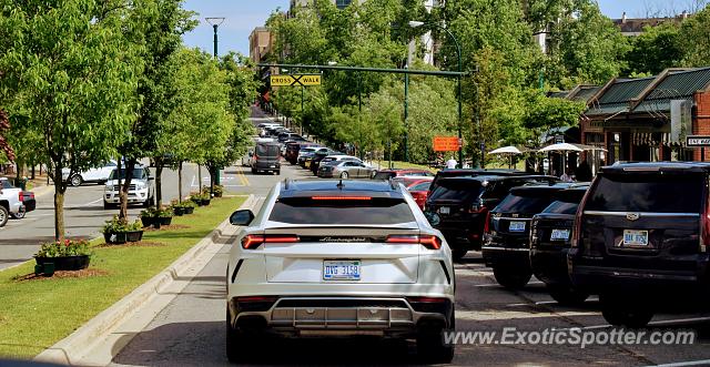 Lamborghini Urus spotted in Birmingham, Michigan