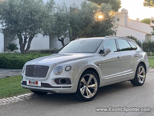 Bentley Bentayga spotted in Açoteias, Portugal