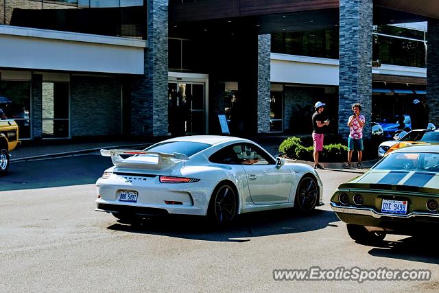 Porsche 911 GT3 spotted in Bloomfield Hills, Michigan