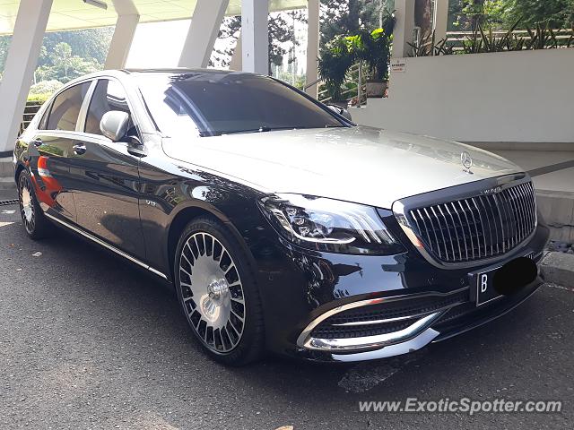Mercedes Maybach spotted in Jakarta, Indonesia