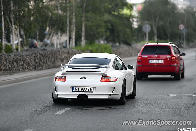 Porsche 911 GT3 spotted in Warsaw, Poland