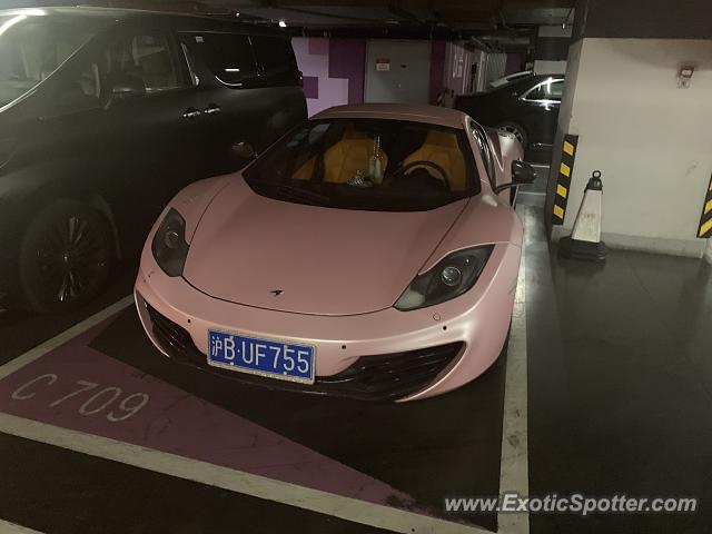 Mclaren MP4-12C spotted in Shanghai, China