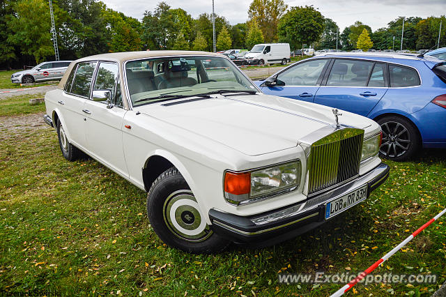 Rolls-Royce Silver Spur spotted in Lobau, Germany