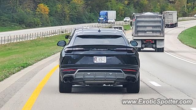Lamborghini Urus spotted in Saxton, Kentucky