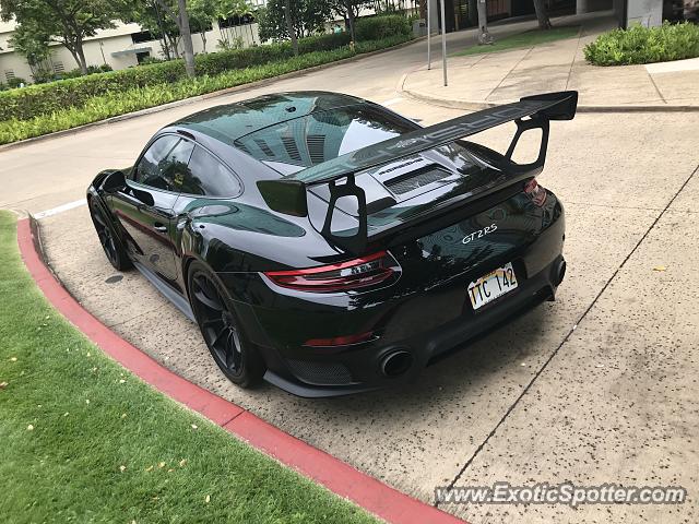 Porsche 911 GT2 spotted in Honolulu, Hawaii