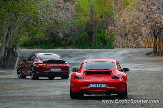 Porsche 911 spotted in Tehran, Iran