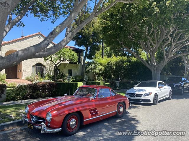 Mercedes 300SL spotted in Beverly hills, California