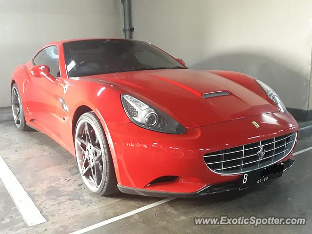 Ferrari California spotted in Jakarta, Indonesia
