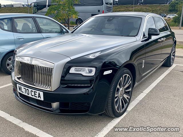 Rolls-Royce Ghost spotted in Portimão, Portugal