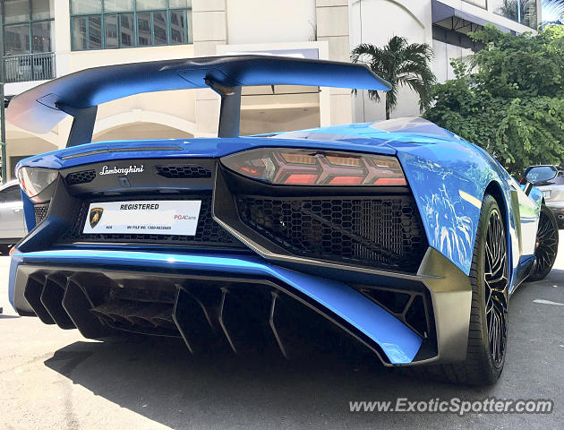 Lamborghini Aventador spotted in Manila, Philippines