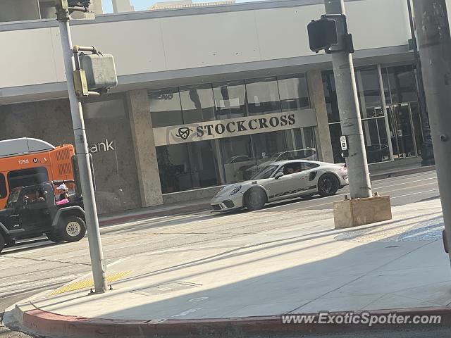 Porsche 911 GT3 spotted in Beverly Hills, California