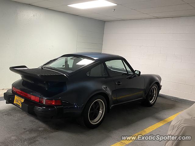 Porsche 911 Turbo spotted in Arlington, Virginia